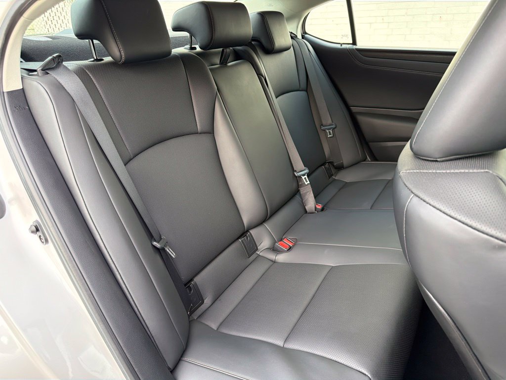 Used 2023 Lexus ES 250 w/ Premium Package w/ Premium Package AWD/4WD image 11