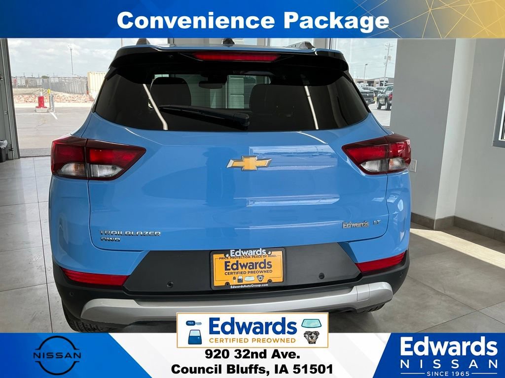 Used 2024 Chevrolet TrailBlazer LT w/ Convenience Package AWD/4WD image 8