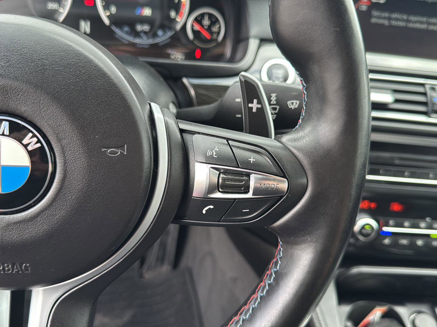 Used 2016 BMW M5 image 20