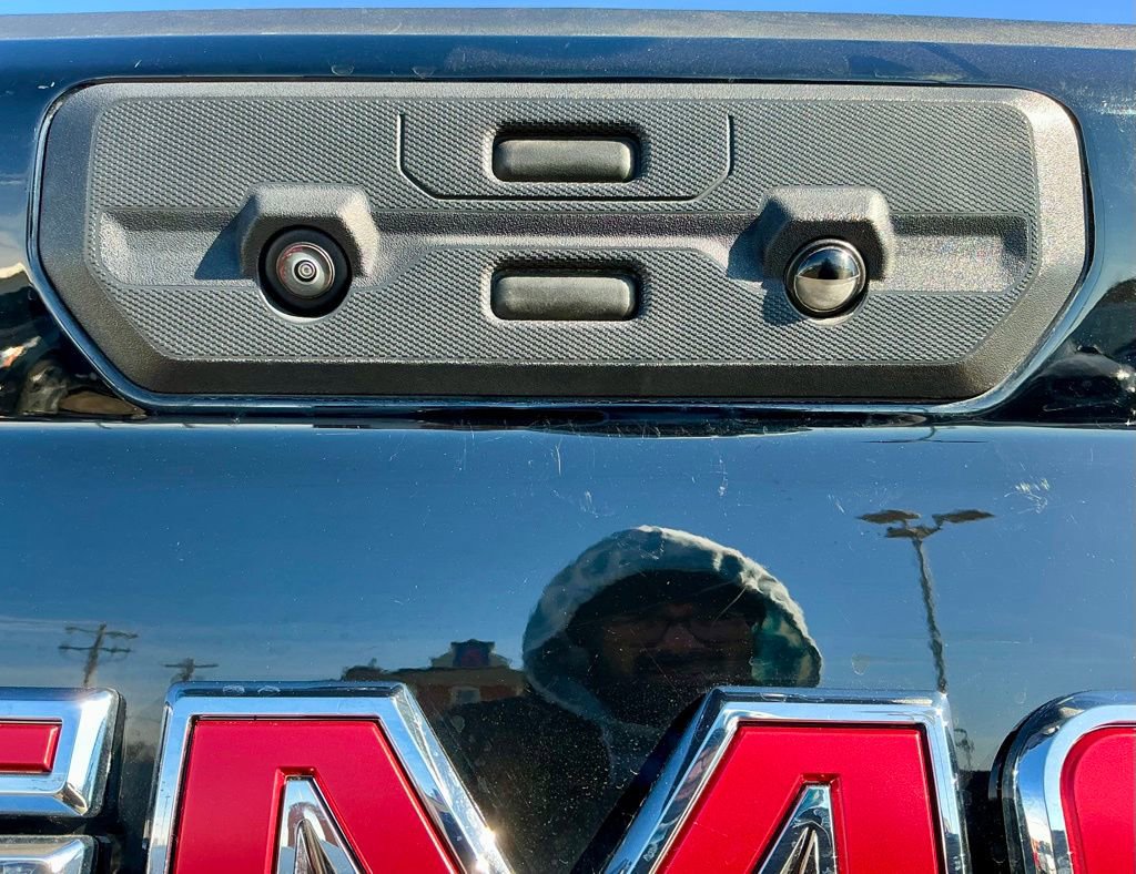 Used 2024 GMC Sierra 1500 SLT image 15