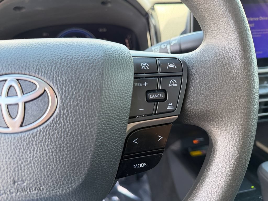 Used 2025 Toyota Camry LE FWD image 20