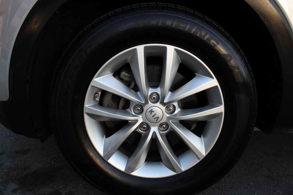 Used 2017 Kia Sorento LX w/ LX Convenience Package image 30