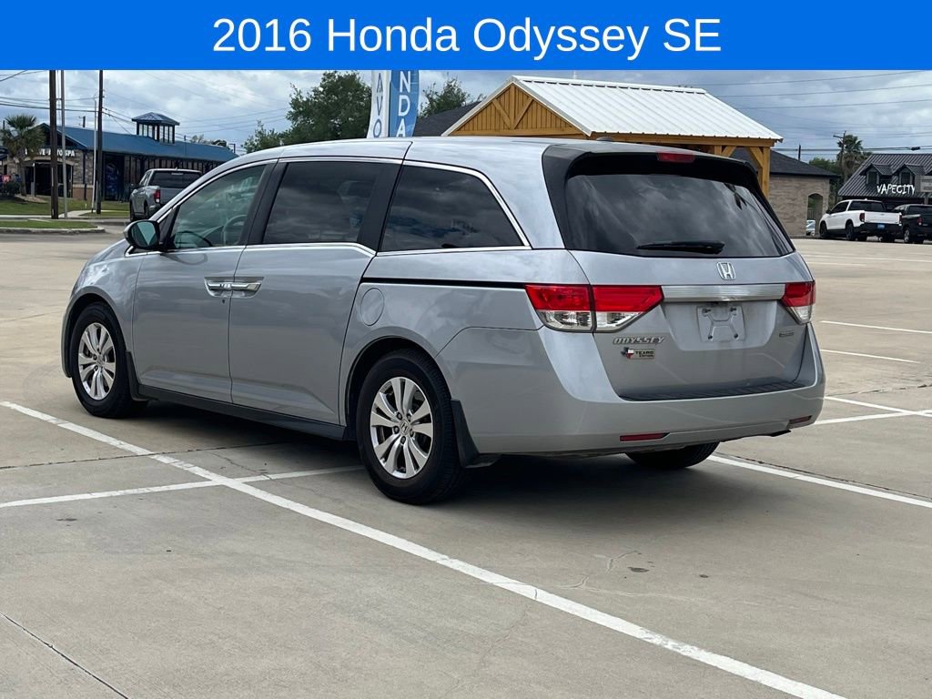 Used 2016 Honda Odyssey SE image 4
