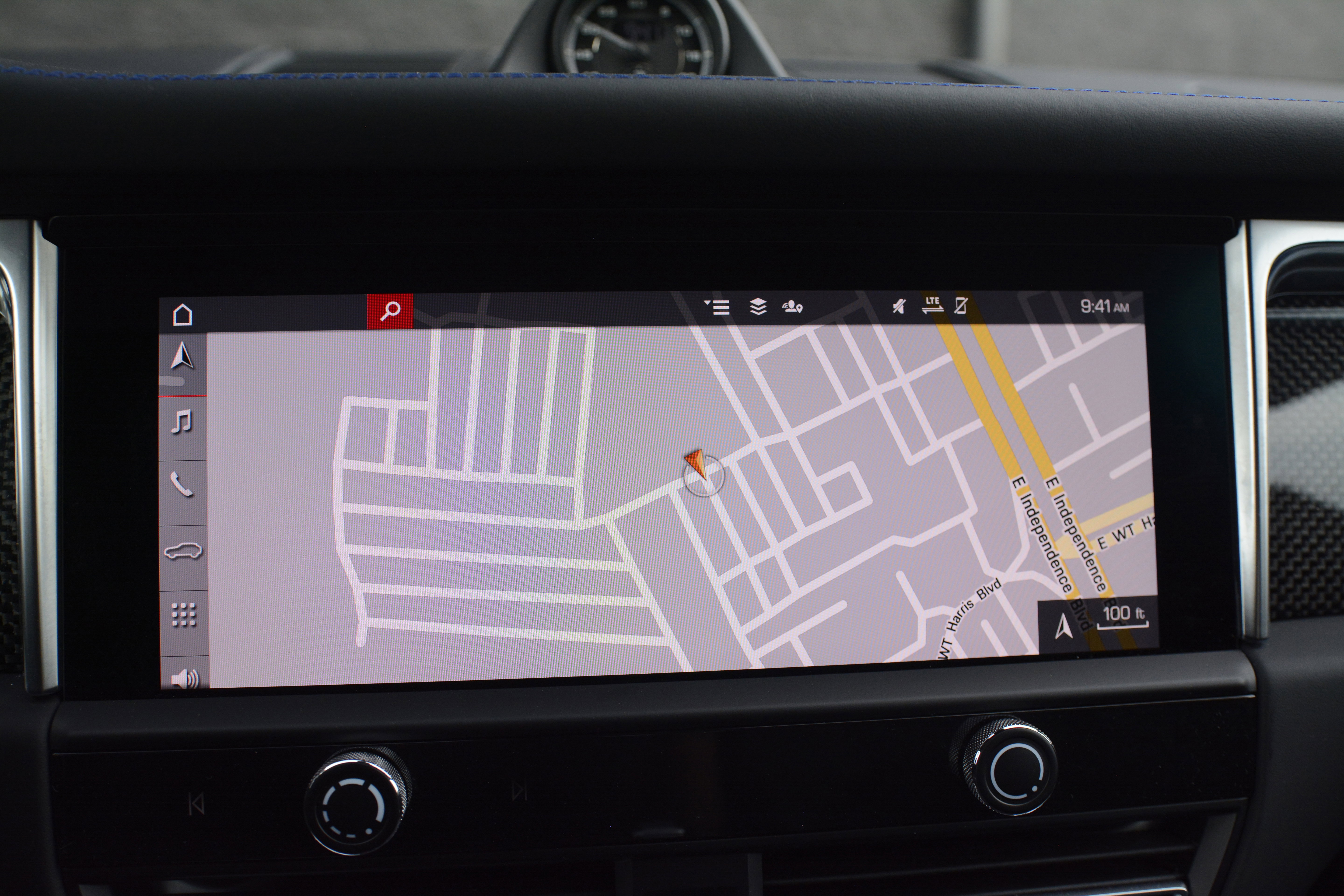 Certified 2024 Porsche Macan GTS w/ Premium Plus Package AWD/4WD image 20