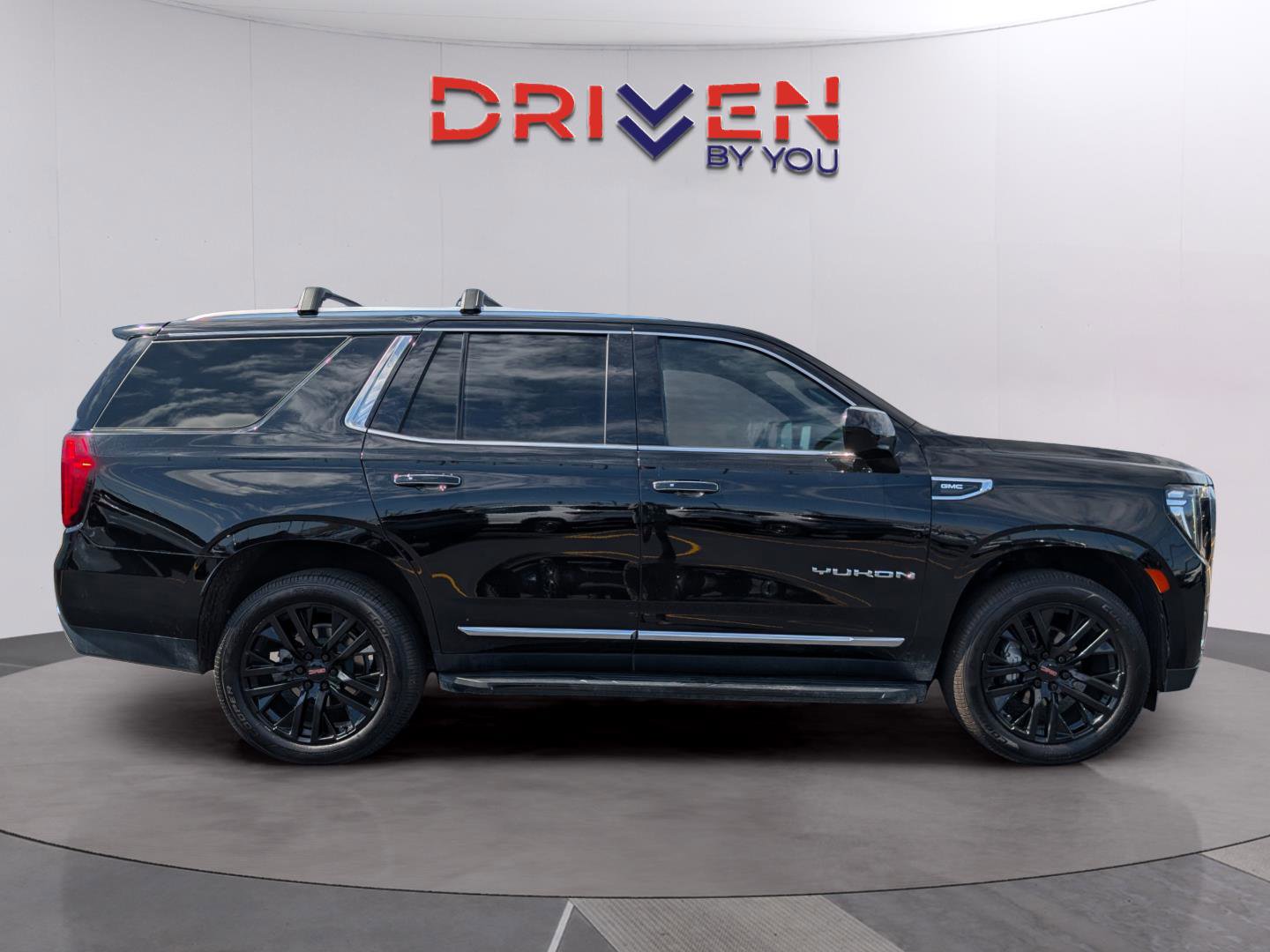 Used 2023 GMC Yukon SLT RWD image 6