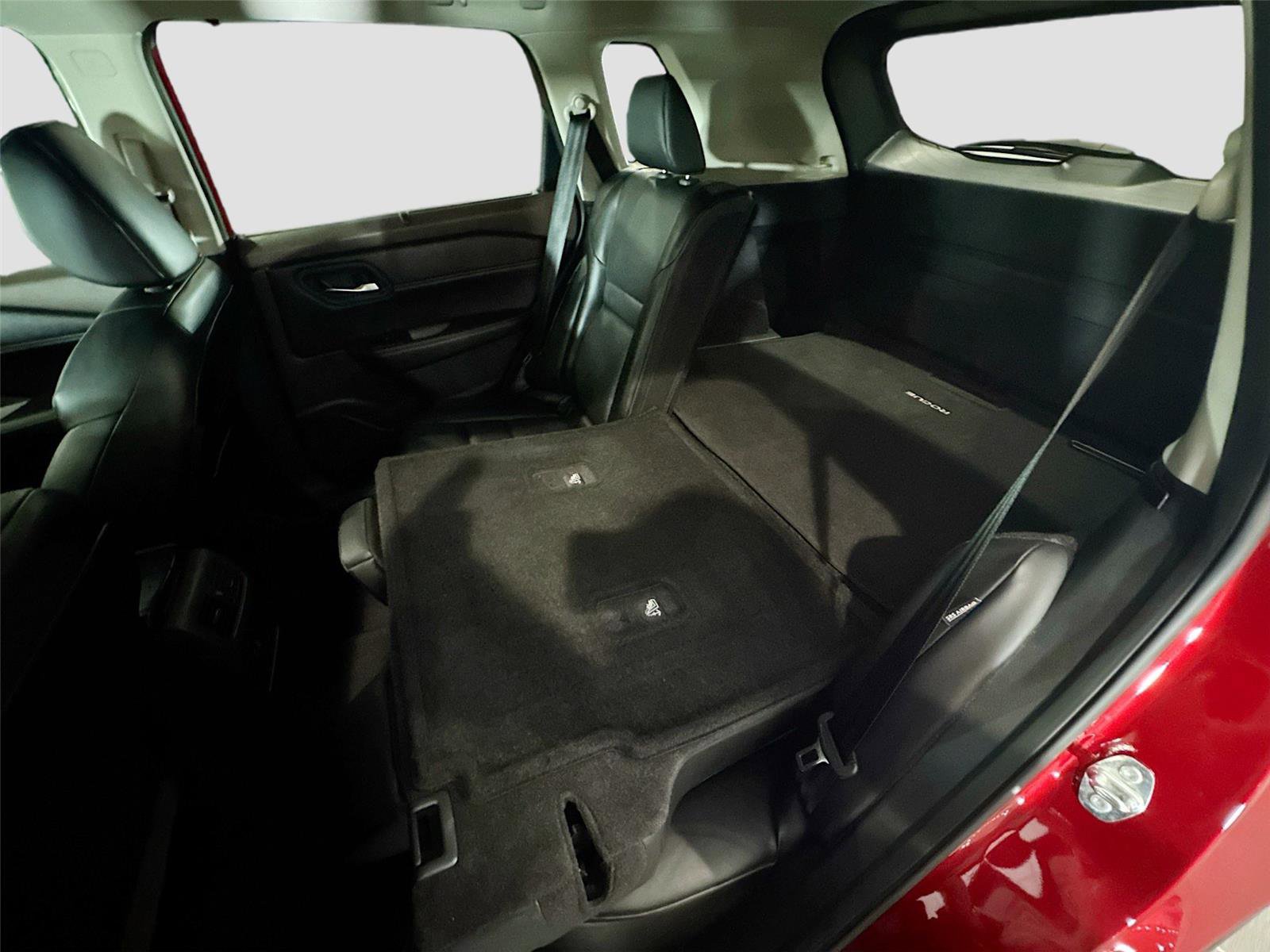 Used 2023 Nissan Rogue SV w/ SV Premium B Package image 18