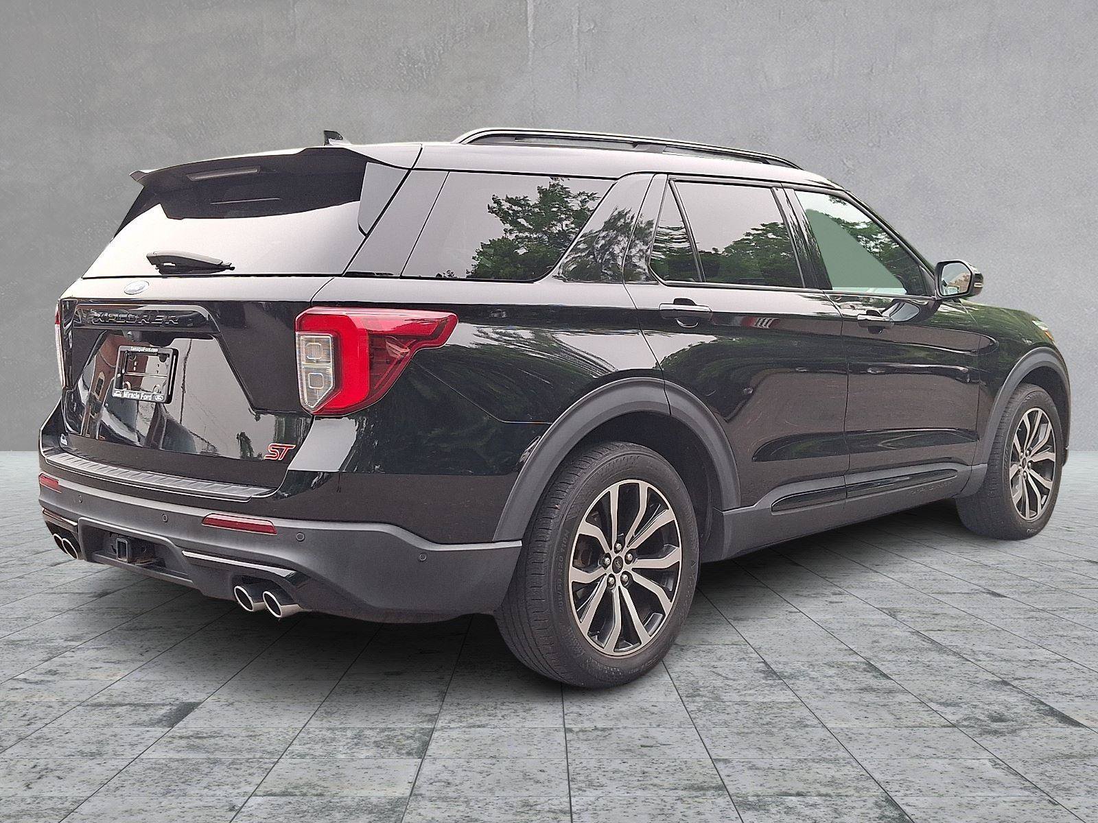 Used 2020 Ford Explorer ST w/ Premium Technology Package AWD/4WD image 6