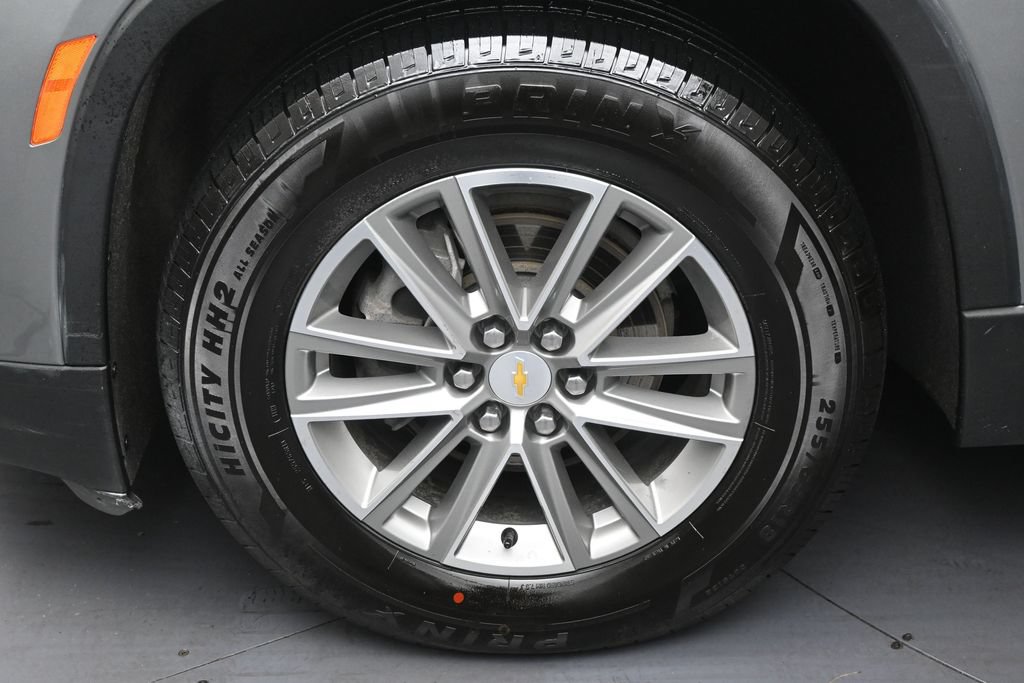 Used 2023 Chevrolet Traverse LT AWD/4WD image 37