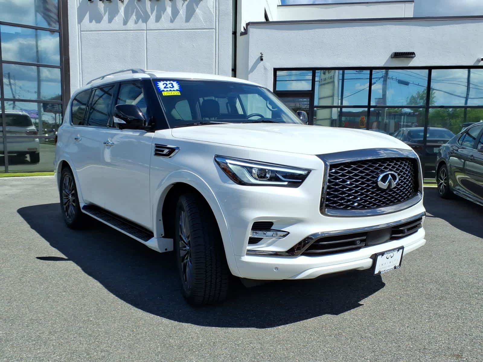 Certified 2023 INFINITI QX80 Premium Select w/ Cargo Package AWD/4WD image 3