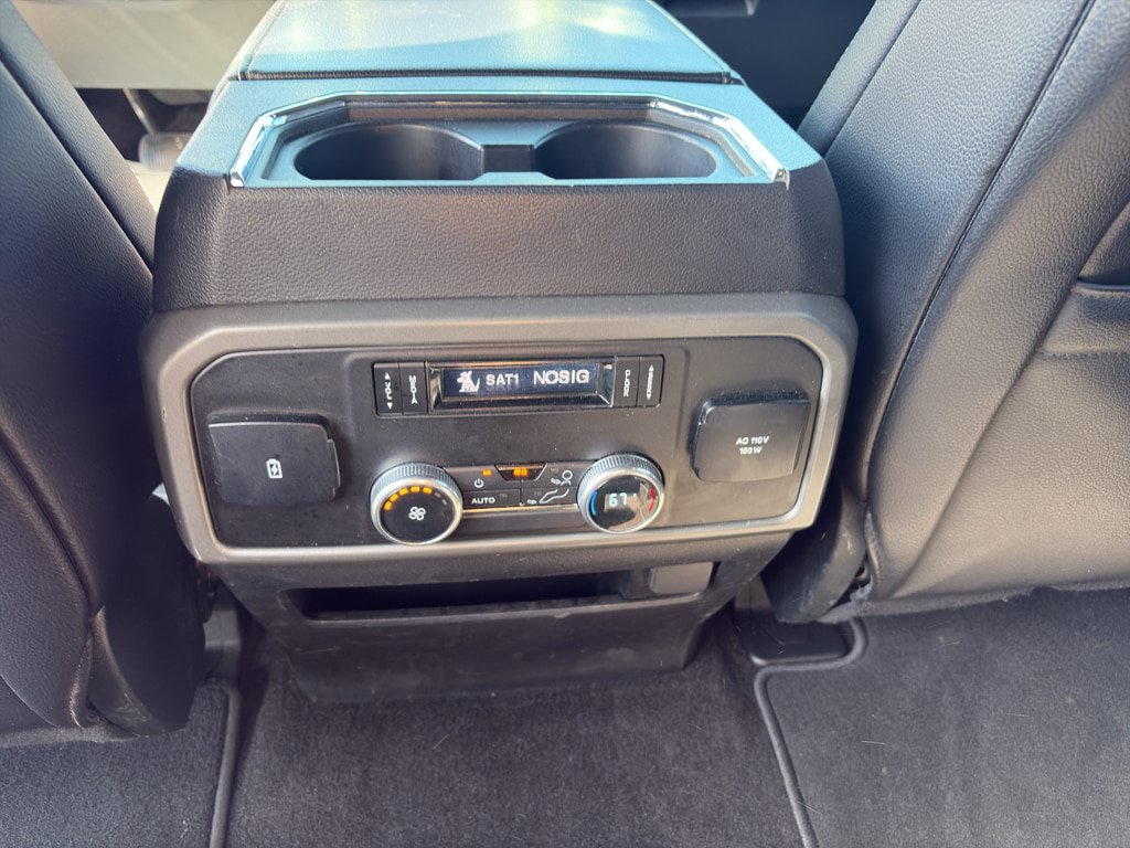 Used 2020 Ford Expedition XLT w/ Equipment Group 202A AWD/4WD image 22