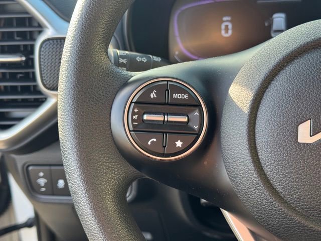 Certified 2025 Kia Soul LX w/ LX Technology Package image 25
