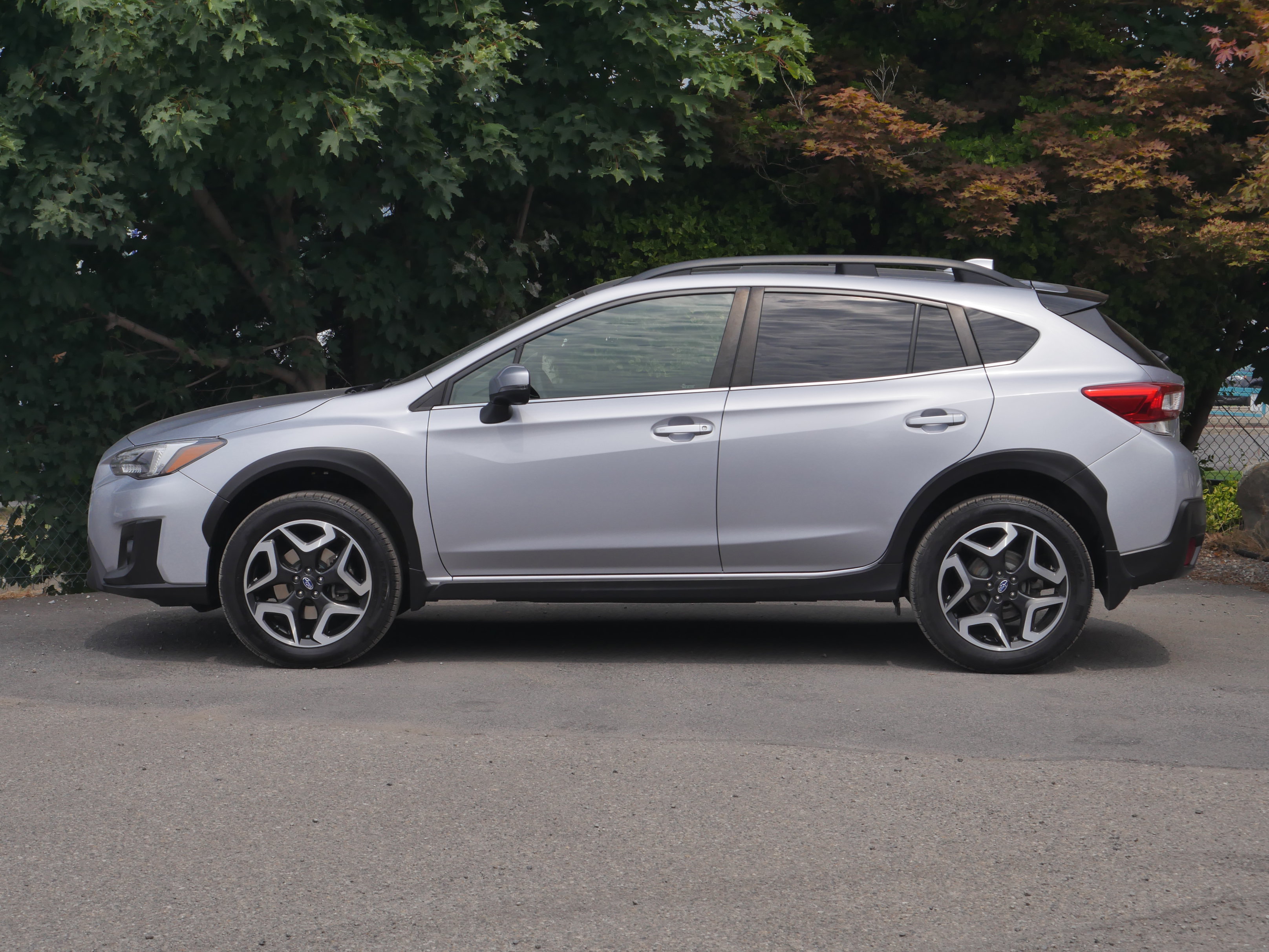 Used 2019 Subaru Crosstrek 2.0i Limited w/ Moonroof Package w/Navigation AWD/4WD image 17