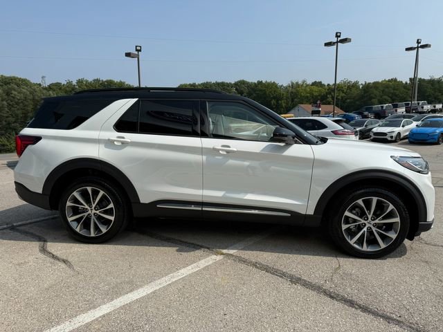 Used 2025 Ford Explorer Platinum w/ Ultimate Package image 8