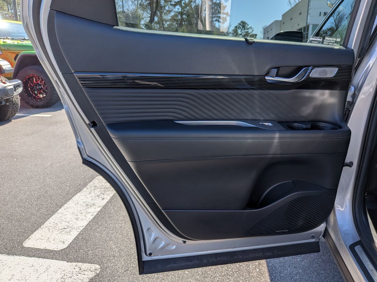 Used 2024 Hyundai Palisade Calligraphy image 28