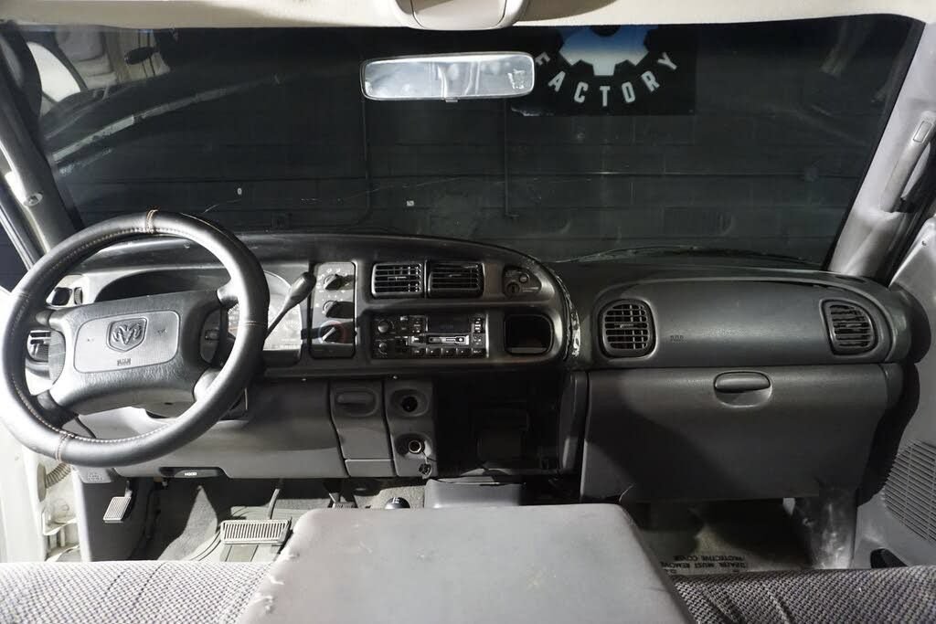 Used 2000 Dodge Ram 1500 Truck 4x4 Club Cab image 15