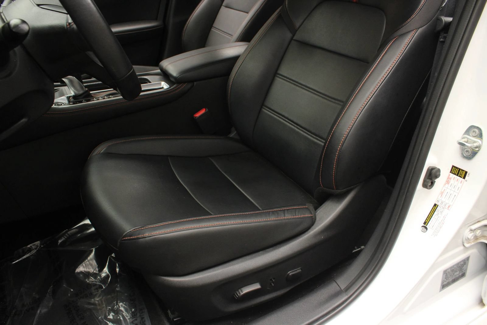 Used 2023 Nissan Sentra SR w/ SR Premium Package FWD image 17