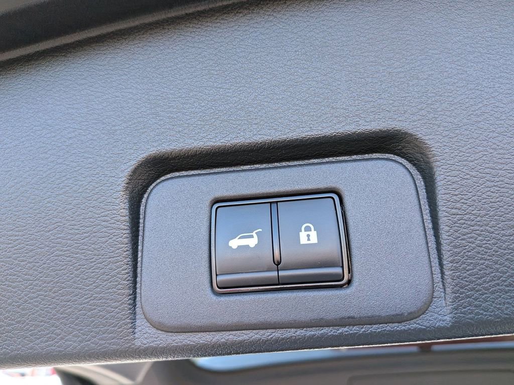 Used 2024 Nissan Rogue Platinum w/ Platinum Premium Package image 24