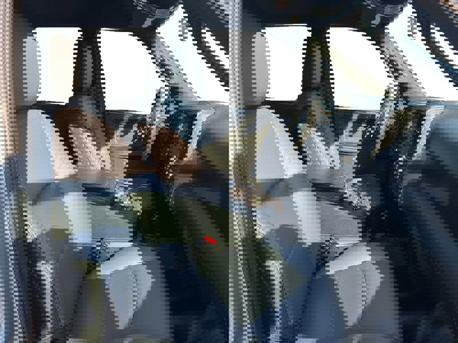 Used 2024 RAM 3500 Tradesman w/ Chrome Appearance Group image 15