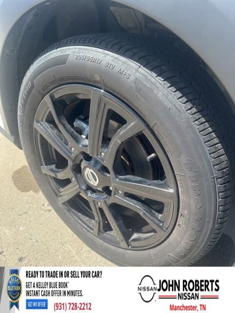 Used 2021 Nissan Kicks SR image 14