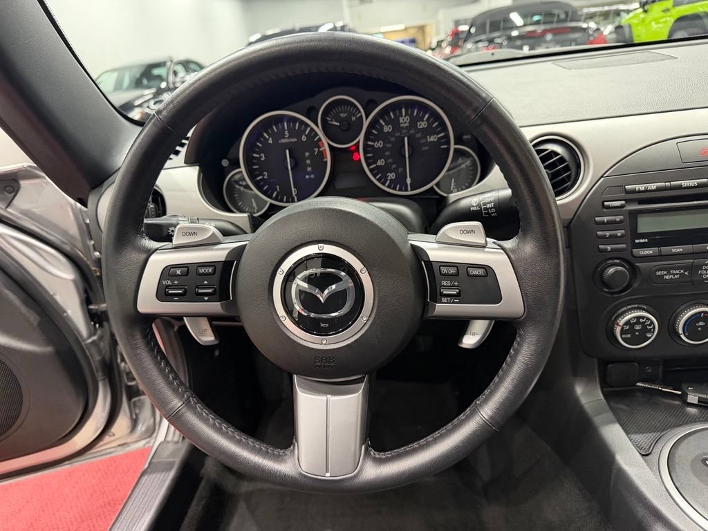 Used 2011 MAZDA MX-5 Miata Sport RWD image 39