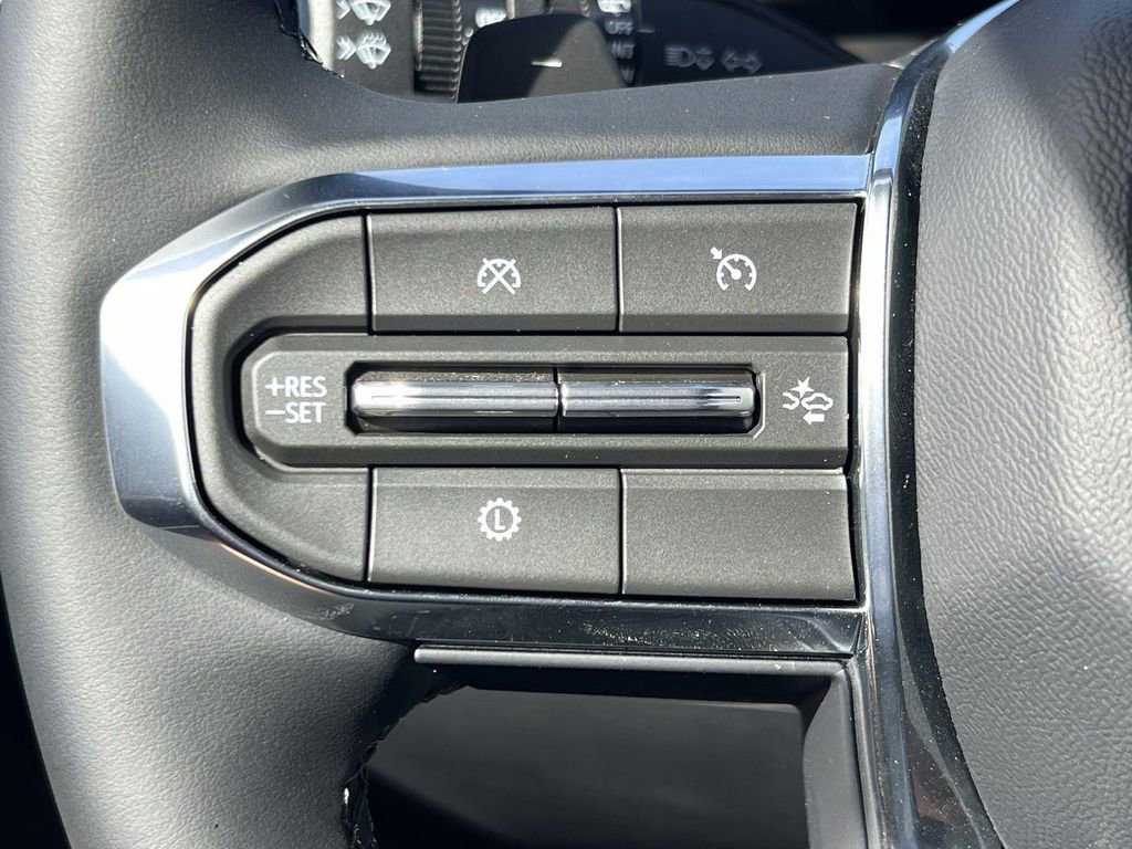 New 2026 GMC Acadia Elevation image 13