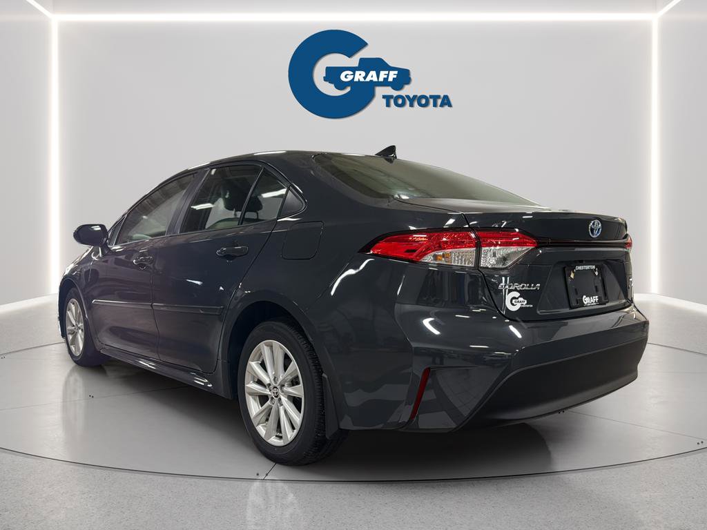 Used 2025 Toyota Corolla LE w/ LE Premium Package image 5