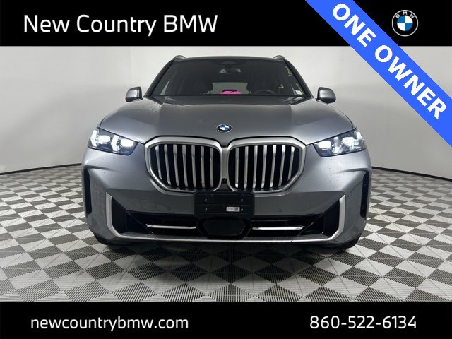 Used 2024 BMW X5 xDrive40i w/ Parking Assistance Package image 2