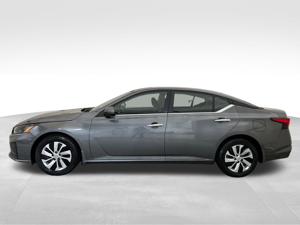 Used 2023 Nissan Altima 2.5 S video 2