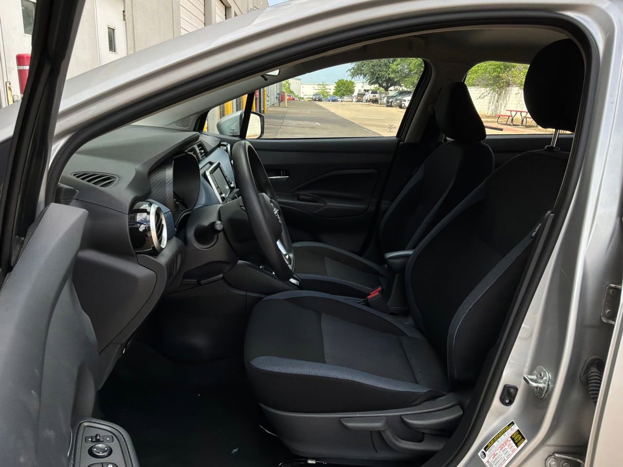 Used 2025 Nissan Versa SV FWD image 10