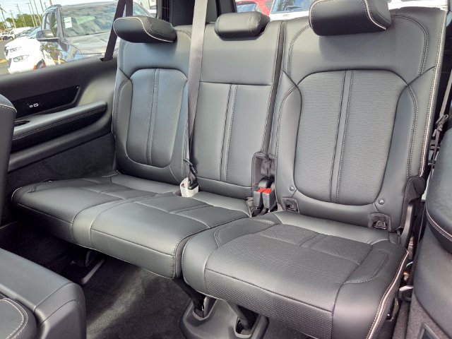 New 2025 Jeep Grand Wagoneer L Series II Obsidian w/ Quick Order Packagew 28T AWD/4WD image 11
