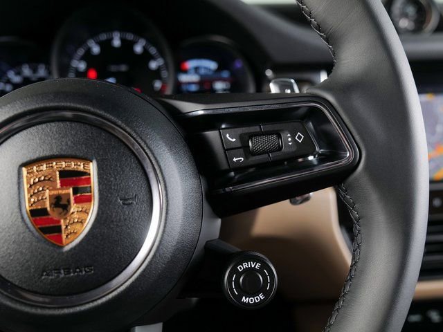 New 2026 Porsche Macan image 23