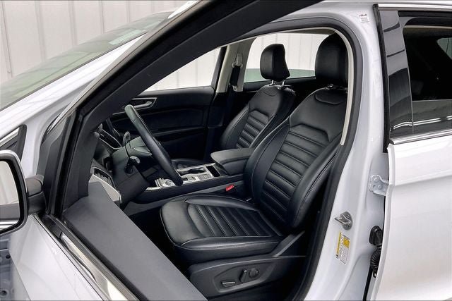 Used 2024 Ford Edge SEL AWD/4WD image 8