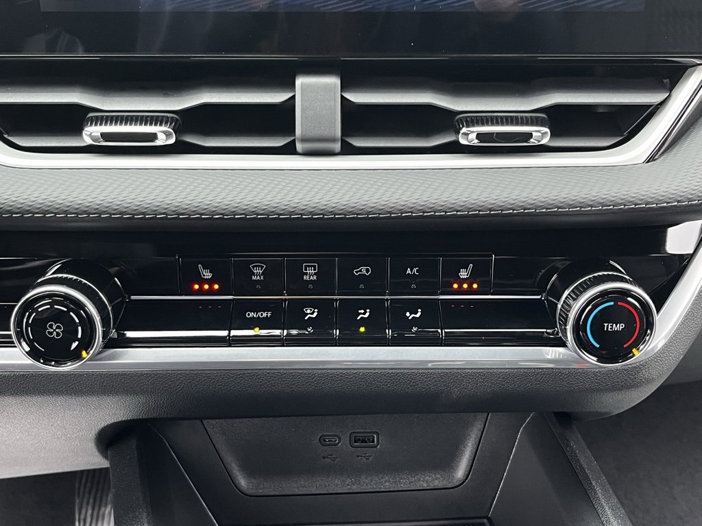 New 2026 Chevrolet Equinox LT image 8