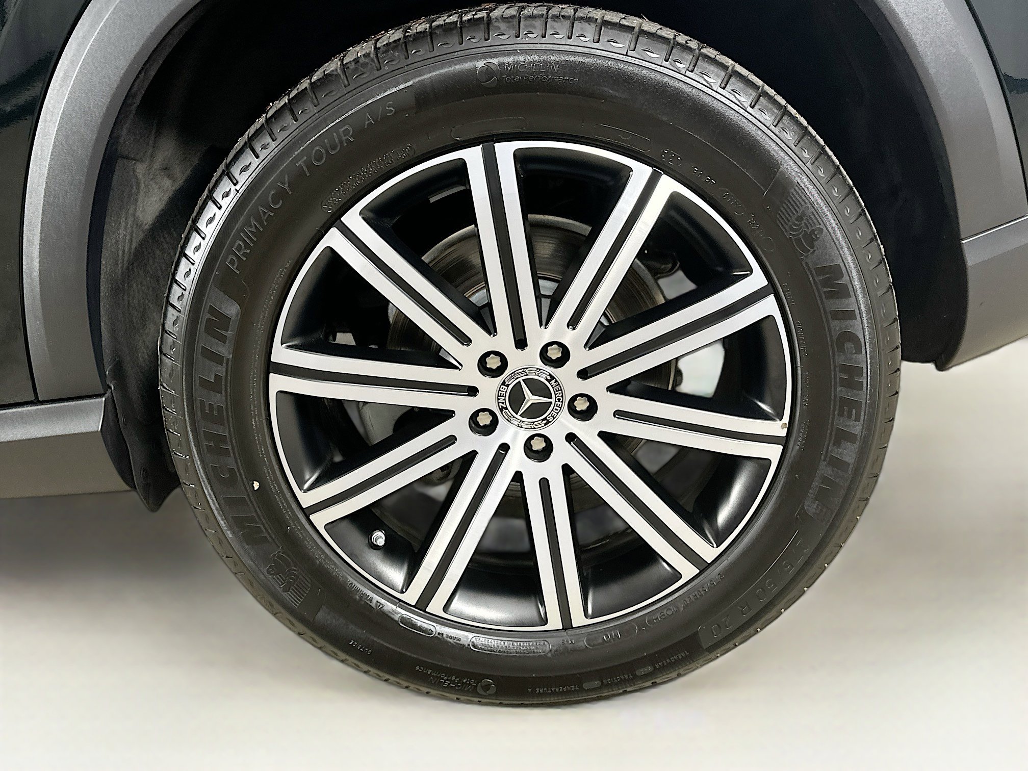 Certified 2024 Mercedes-Benz GLE 350 4MATIC w/ Winter Package image 39