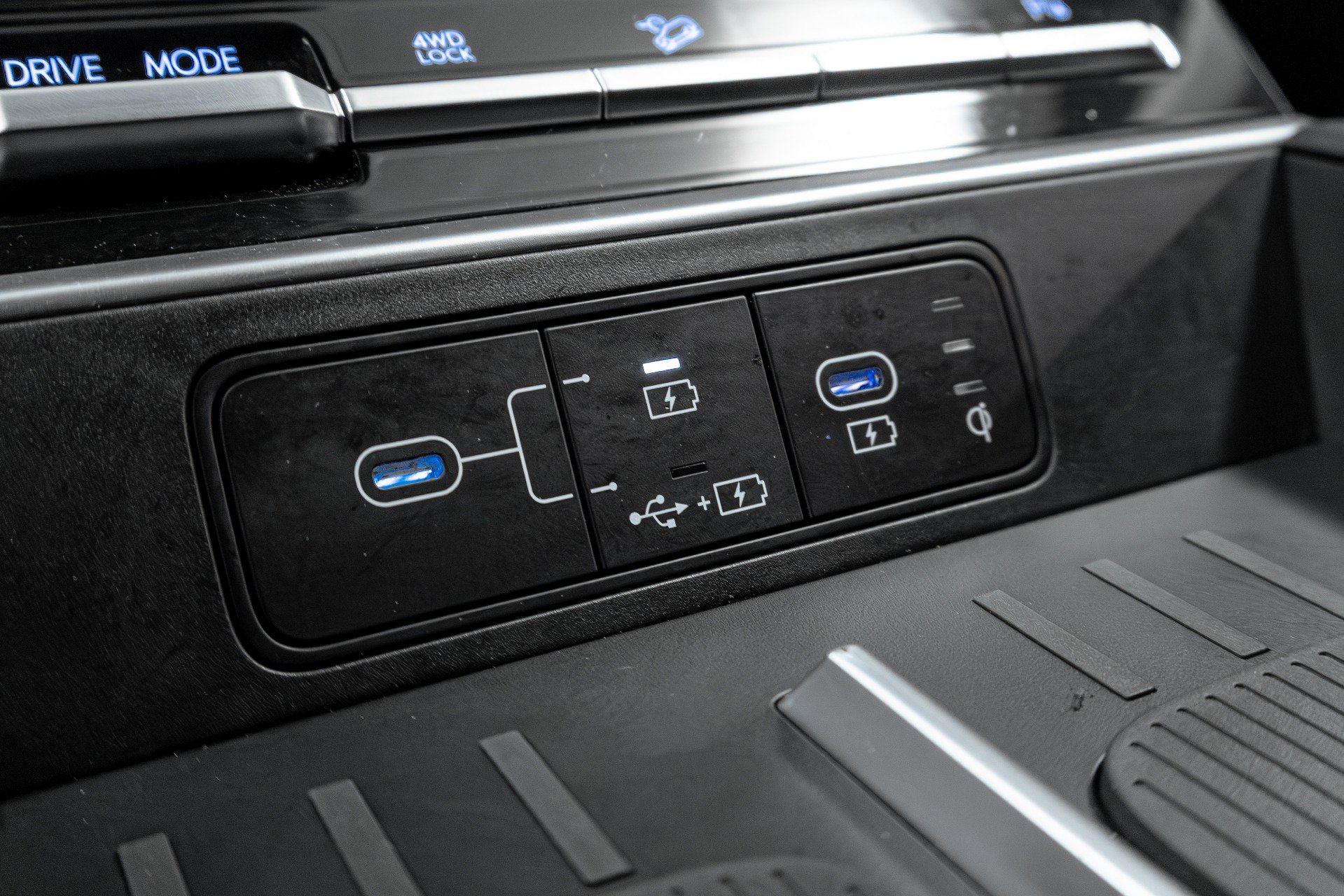 Used 2025 Hyundai Santa Fe SEL image 61