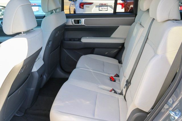 New 2026 Hyundai Santa Fe SE FWD image 15