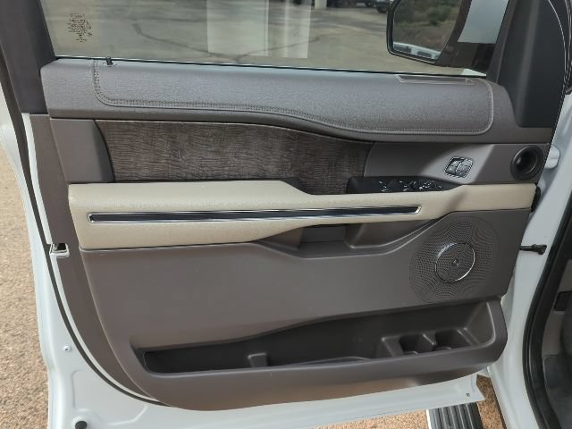 Used 2021 Ford Expedition Max Limited RWD image 18
