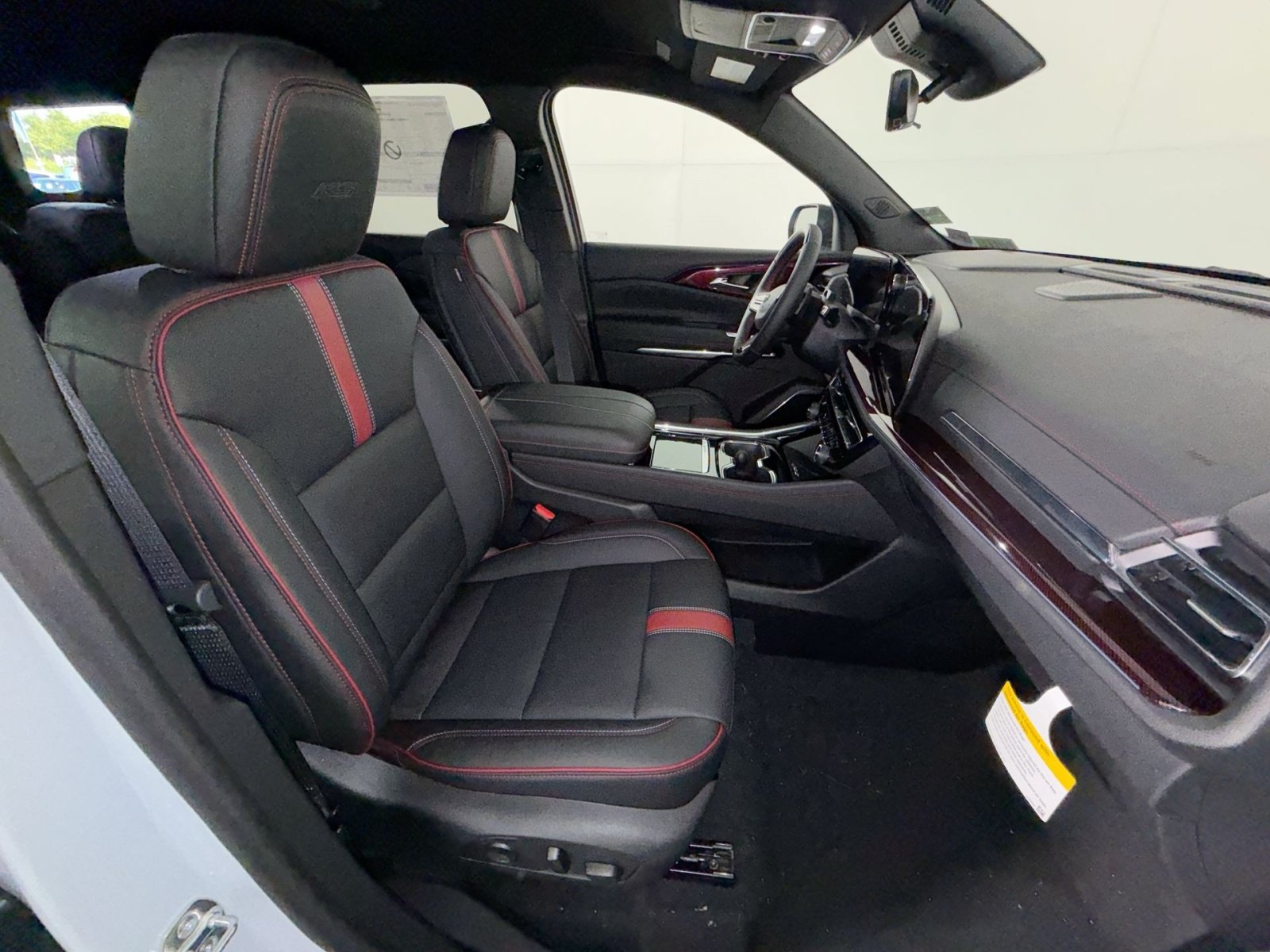New 2027 Chevrolet Traverse RS AWD/4WD image 27