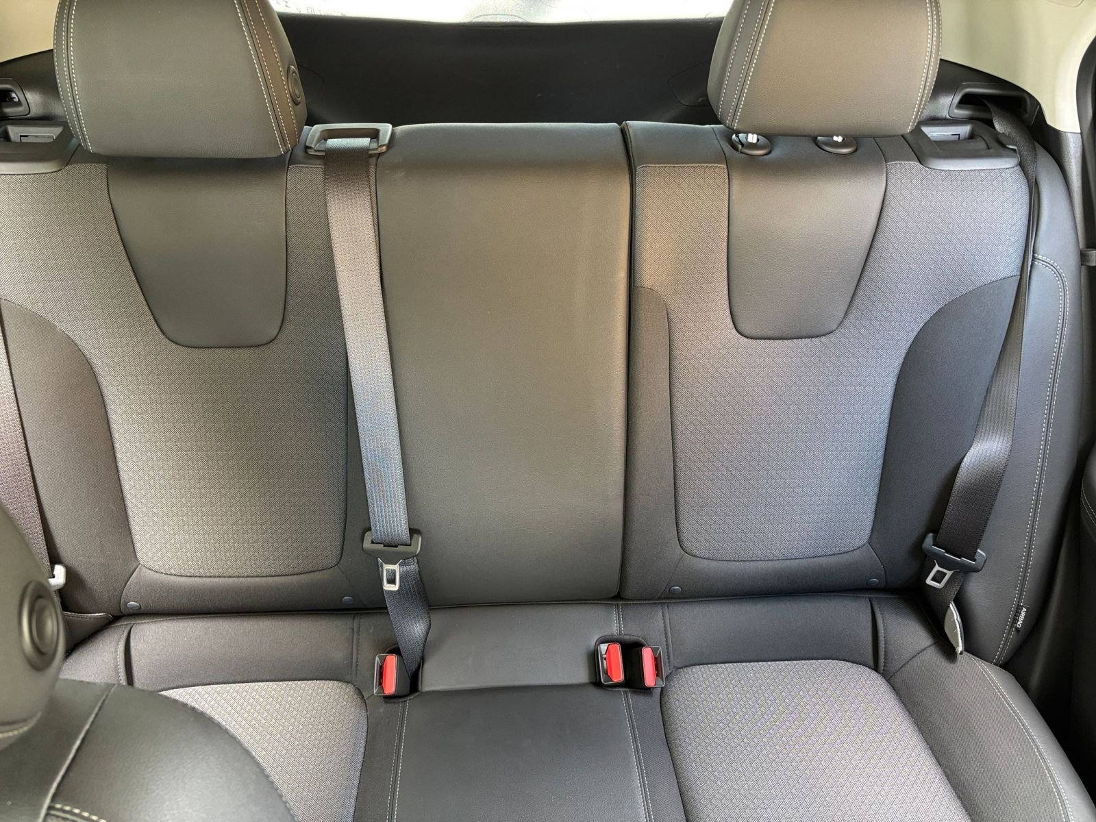 Used 2025 Buick Encore GX Preferred FWD image 33