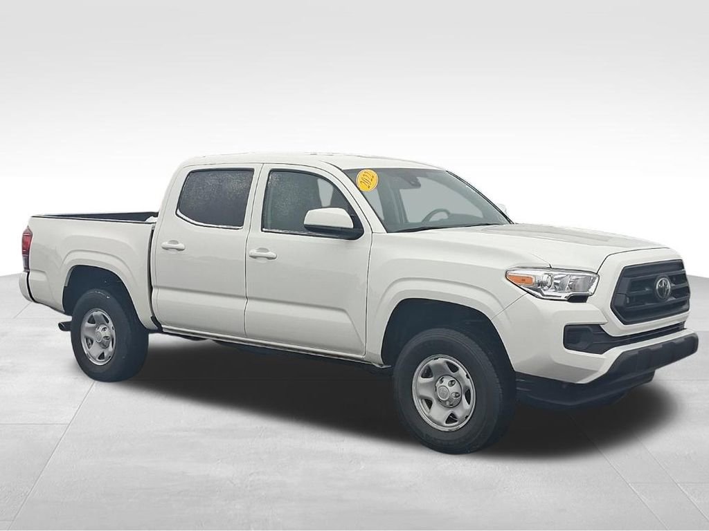 Used 2022 Toyota Tacoma SR image 3