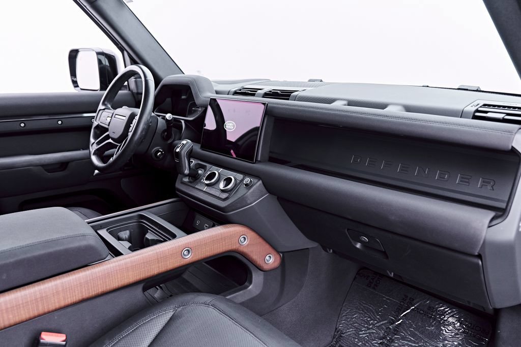 Used 2023 Land Rover Defender 110 X AWD/4WD image 53