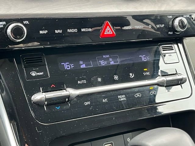 Certified 2024 Kia Carnival EX image 26