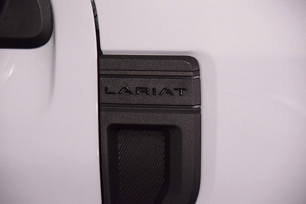 New 2025 Ford Maverick Lariat w/ Black Appearance Package image 12