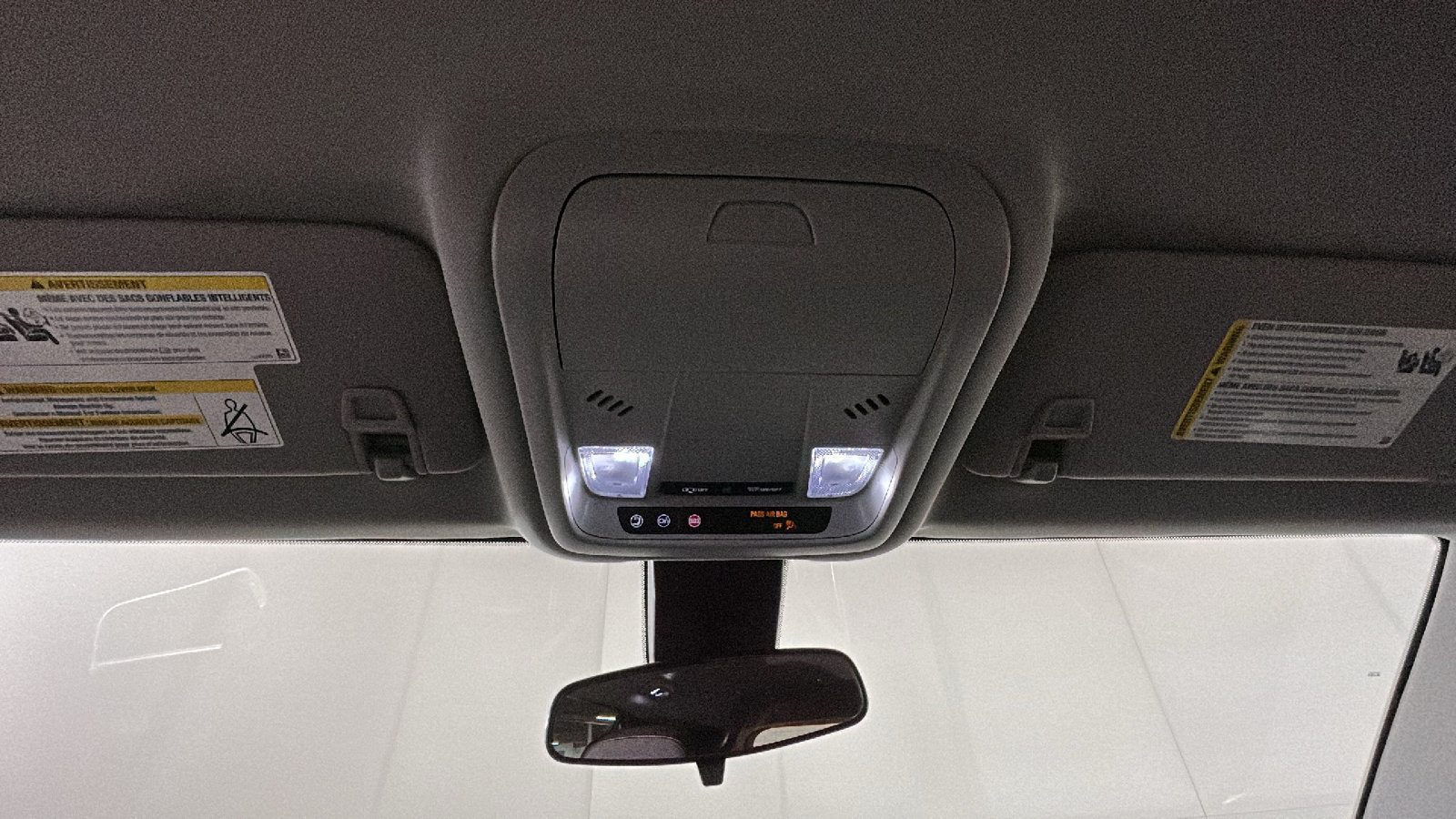 Used 2024 Chevrolet Equinox LT FWD image 31