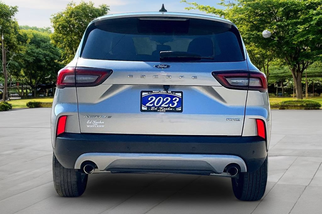 Used 2023 Ford Escape Active w/ Tech Pack #2 AWD/4WD image 4