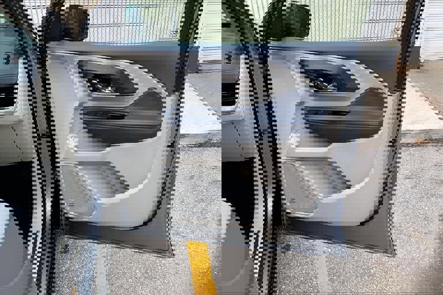 Used 2024 GMC Terrain Denali w/ Denali Premium Package AWD/4WD image 25