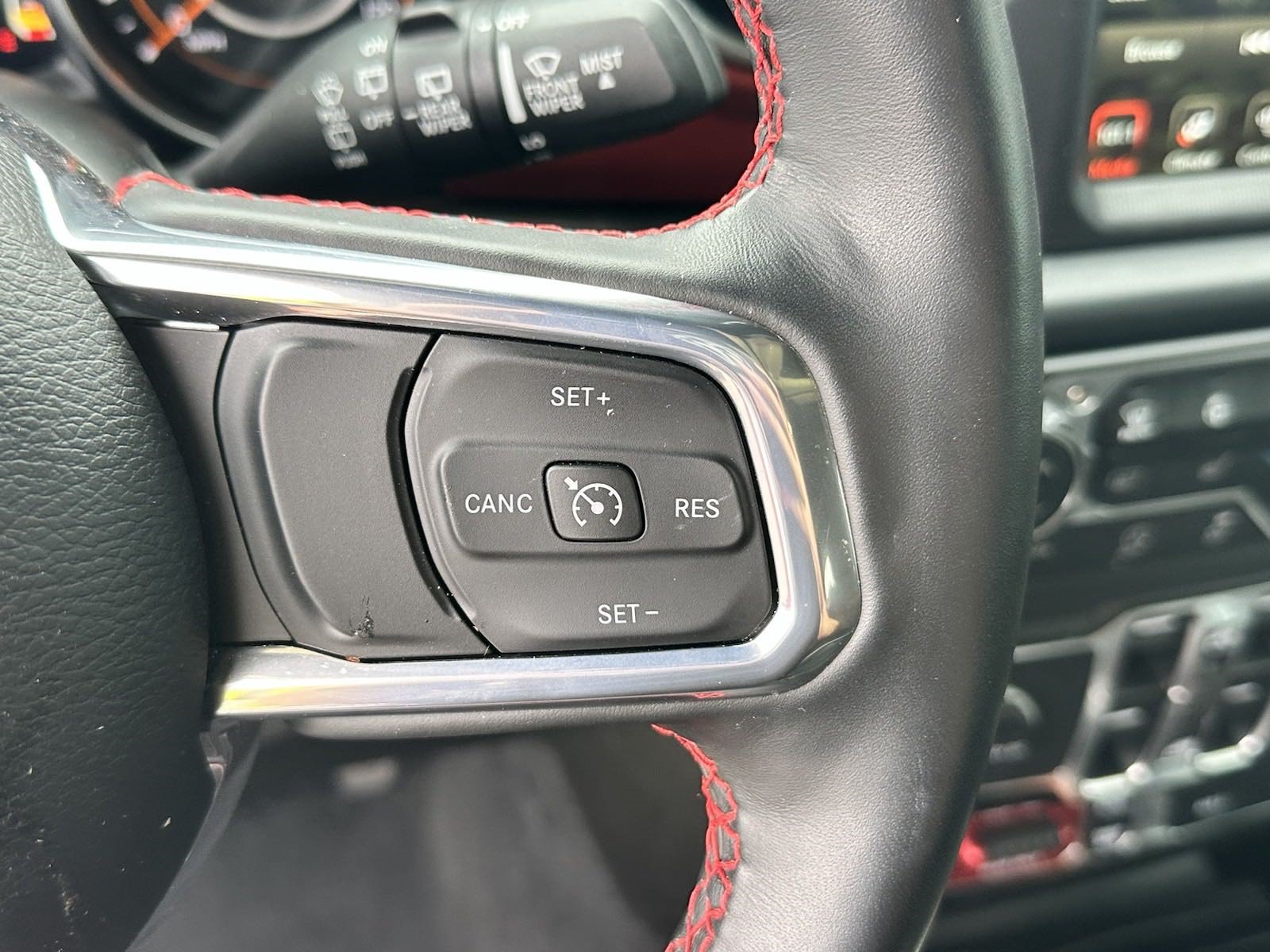 Used 2023 Jeep Wrangler Unlimited Rubicon w/ Cold Weather Group AWD/4WD image 19