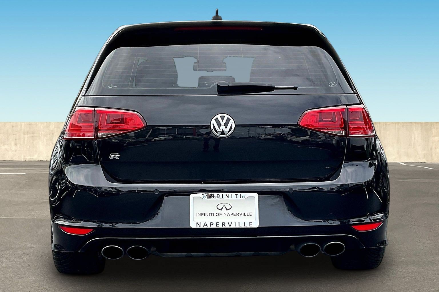 Used 2016 Volkswagen Golf R 4-Door AWD/4WD image 6