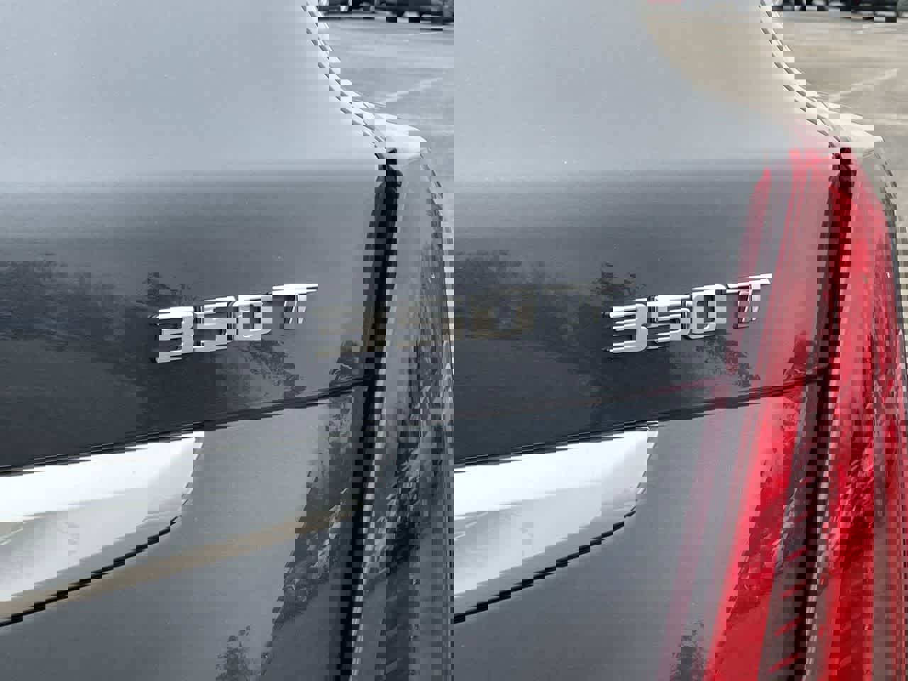 Used 2023 Cadillac XT5 Premium Luxury w/ LPO, Floor Liner Package image 41