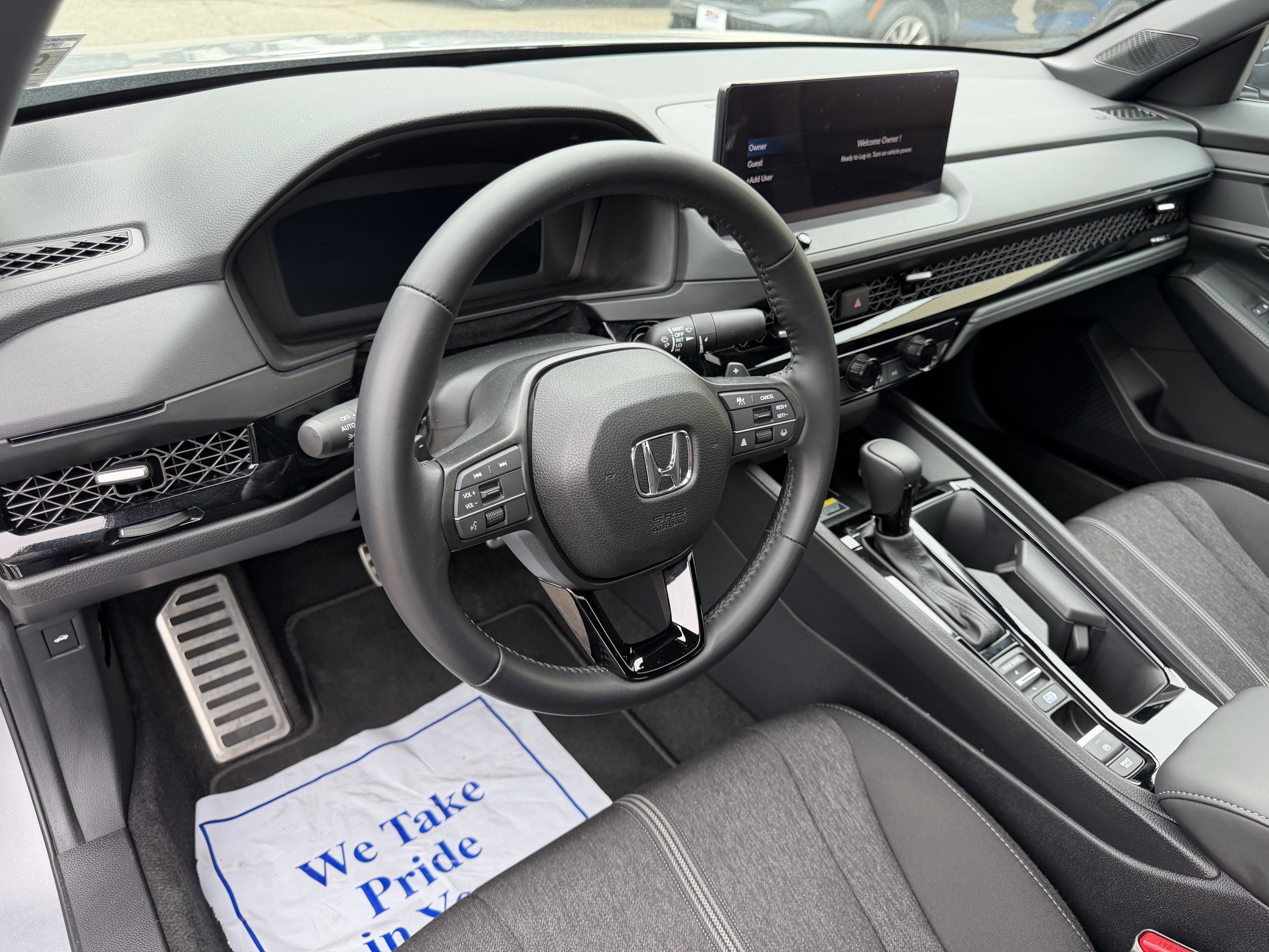 Used 2025 Honda Accord Sport image 13